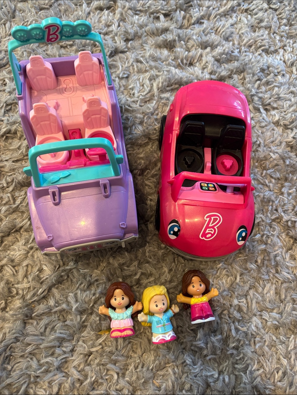 FP Little People Barbie Jeep and car with  3 Mini Dolls